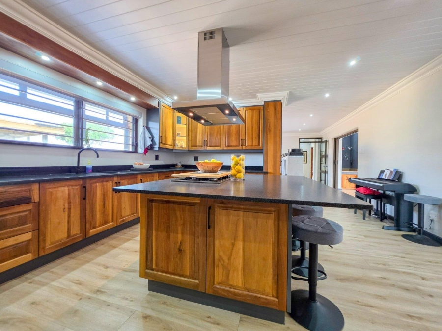 3 Bedroom Property for Sale in Stilbaai Wes Western Cape
